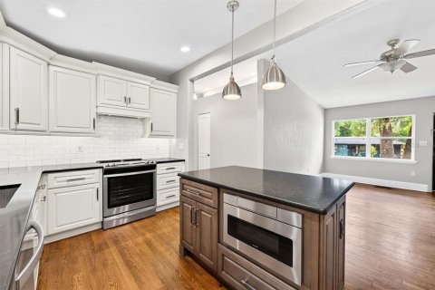 Villa ou maison à vendre à Orlando, Floride: 4 chambres, 196.58 m2 № 2356574 - photo 6