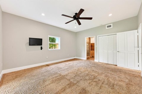 Villa ou maison à vendre à Orlando, Floride: 4 chambres, 196.58 m2 № 2356574 - photo 18