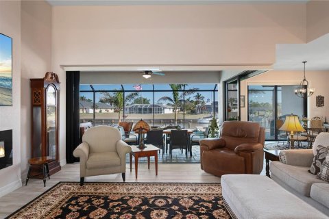 Villa ou maison à vendre à Port Charlotte, Floride: 3 chambres, 193.42 m2 № 1635795 - photo 17