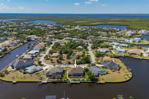 Villa ou maison à vendre à Port Charlotte, Floride: 3 chambres, 193.42 m2 № 1635795 - photo 2