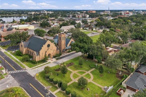 Villa ou maison à vendre à Winter Haven, Floride: 4 chambres, 184.41 m2 № 2408920 - photo 4