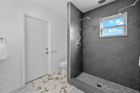 Casa en venta en Weeki Wachee, Florida, 3 dormitorios, 110.09 m2 № 1856402 - foto 6