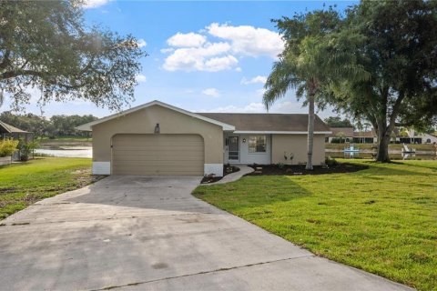 Casa en venta en Weeki Wachee, Florida, 3 dormitorios, 110.09 m2 № 1856402 - foto 1