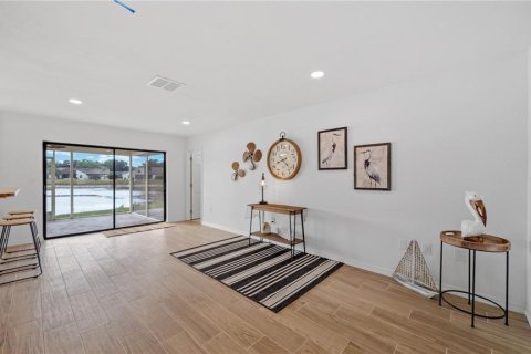 Casa en venta en Weeki Wachee, Florida, 3 dormitorios, 110.09 m2 № 1856402 - foto 2