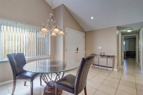 Casa en venta en New Port Richey, Florida, 2 dormitorios, 136.01 m2 № 257823 - foto 7