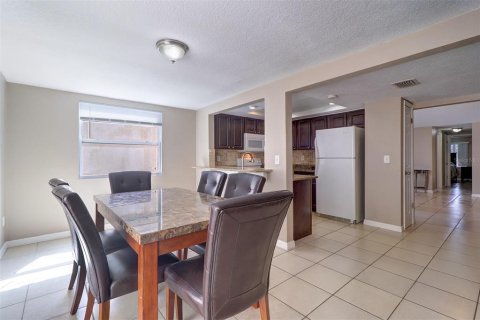 Casa en venta en New Port Richey, Florida, 2 dormitorios, 136.01 m2 № 257823 - foto 12