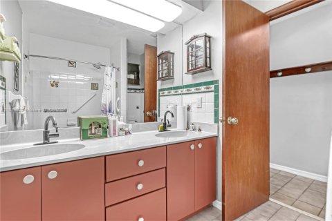 Casa en venta en Stuart, Florida, 3 dormitorios, 174.84 m2 № 1676450 - foto 25