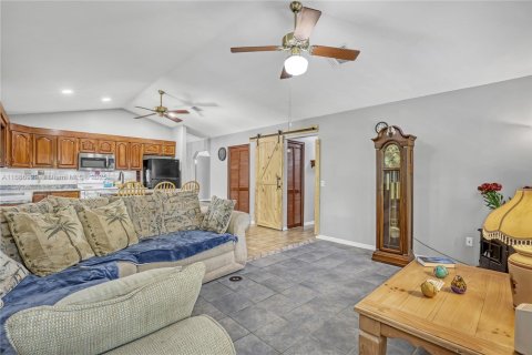 Casa en venta en Stuart, Florida, 3 dormitorios, 174.84 m2 № 1676450 - foto 19