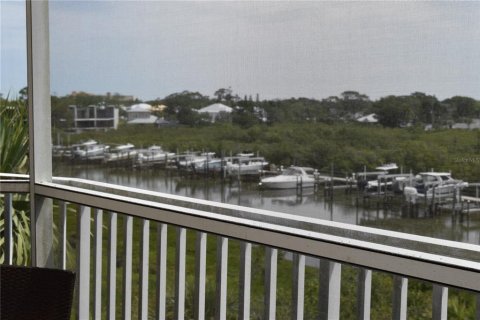 Condo in New Smyrna Beach, Florida, 3 bedrooms  № 1675572 - photo 3