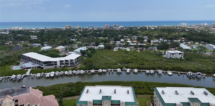 Condo in New Smyrna Beach, Florida, 3 bedrooms  № 1675572