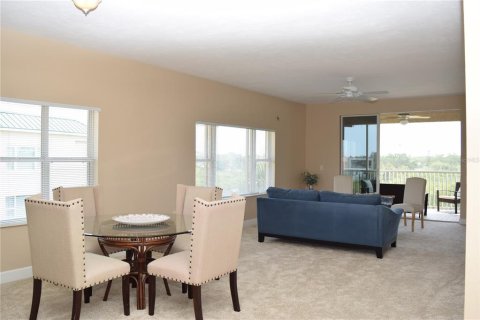 Condo in New Smyrna Beach, Florida, 3 bedrooms  № 1675572 - photo 10