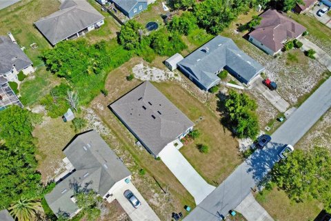 Casa en venta en Deltona, Florida, 4 dormitorios, 170.57 m2 № 1806727 - foto 2