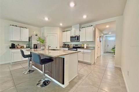 Casa en venta en Deltona, Florida, 4 dormitorios, 170.57 m2 № 1806727 - foto 7