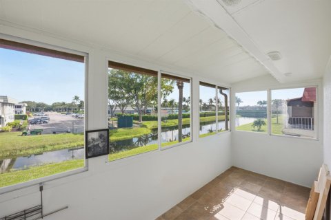 Condo in Delray Beach, Florida, 1 bedroom № 2177494