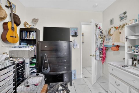 House in West Park, Florida 4 bedrooms, 102.19 sq.m. № 2186400 - photo 16