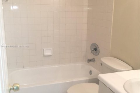 Condominio en venta en Miami, Florida, 2 dormitorios, 92.9 m2 № 1844215 - foto 7