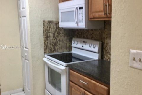 Condominio en venta en Miami, Florida, 2 dormitorios, 92.9 m2 № 1844215 - foto 5