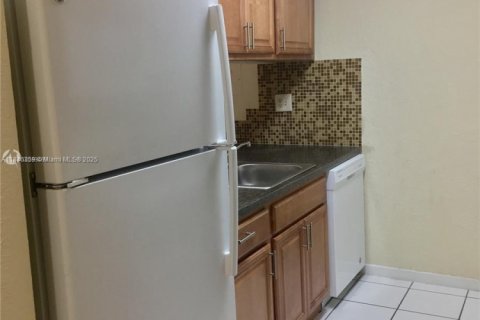 Condominio en venta en Miami, Florida, 2 dormitorios, 92.9 m2 № 1844215 - foto 4