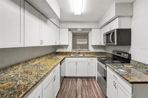 Casa en venta en Saint Petersburg, Florida, 3 dormitorios, 154.68 m2 № 2279915 - foto 6