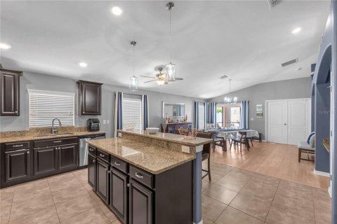 House in Wimauma, Florida 3 bedrooms, 193.42 sq.m. № 2157279 - photo 7