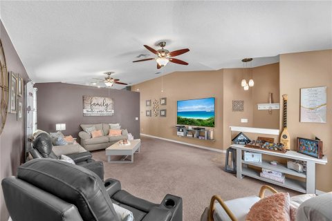 House in Wimauma, Florida 3 bedrooms, 193.42 sq.m. № 2157279 - photo 6