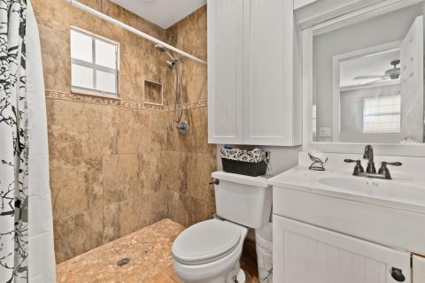 House in Port St. Lucie, Florida 4 bedrooms, 167.22 sq.m. № 2088134 - photo 22