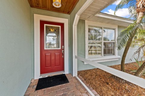 House in Port St. Lucie, Florida 4 bedrooms, 167.22 sq.m. № 2088134 - photo 4