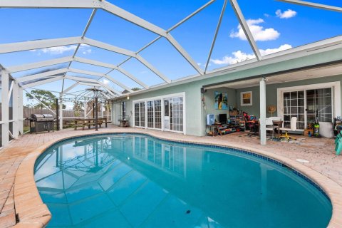 House in Port St. Lucie, Florida 4 bedrooms, 167.22 sq.m. № 2088134 - photo 15