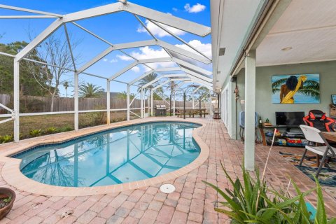 House in Port St. Lucie, Florida 4 bedrooms, 167.22 sq.m. № 2088134 - photo 18