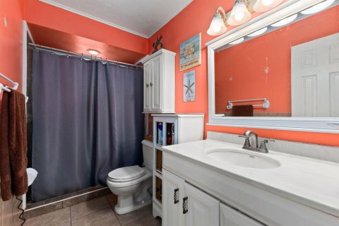 House in Port St. Lucie, Florida 4 bedrooms, 167.22 sq.m. № 2088134 - photo 30