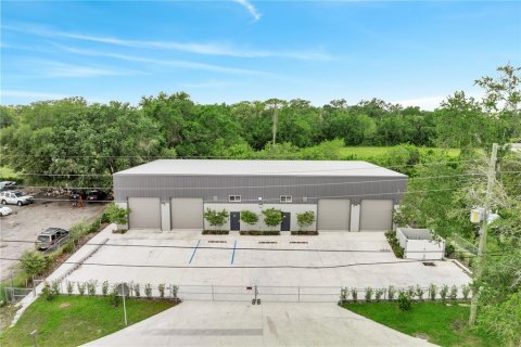 Immobilier commercial à louer à Orlando, Floride: 64.38 m2 № 1915357 - photo 2