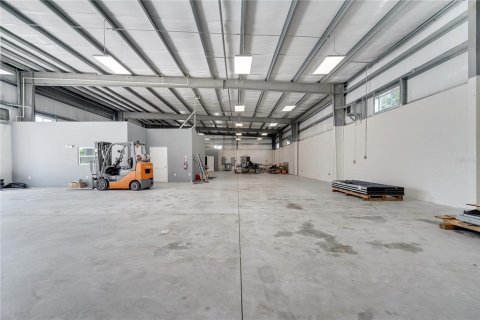 Immobilier commercial à louer à Orlando, Floride: 64.38 m2 № 1915357 - photo 21