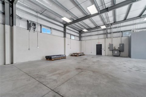 Immobilier commercial à louer à Orlando, Floride: 64.38 m2 № 1915357 - photo 20