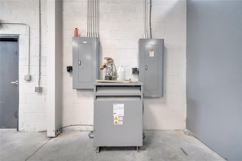 Immobilier commercial à louer à Orlando, Floride: 64.38 m2 № 1915357 - photo 15