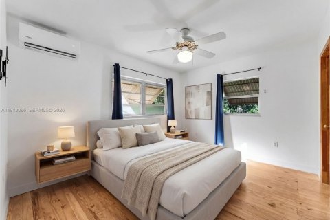 House in Miami, Florida 3 bedrooms, 101.17 sq.m. № 1999431 - photo 11