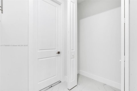 House in Lehigh Acres, Florida 3 bedrooms № 1737614 - photo 30