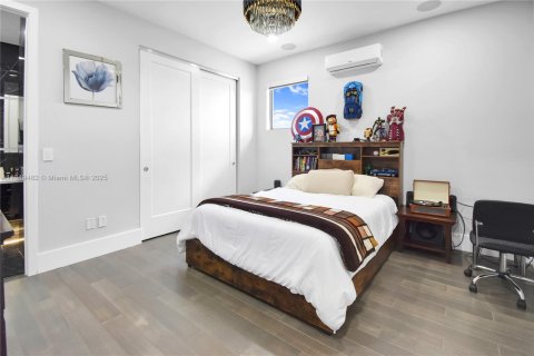 Casa en venta en Southwest Ranches, Florida, 6 dormitorios, 484.58 m2 № 1969350 - foto 29