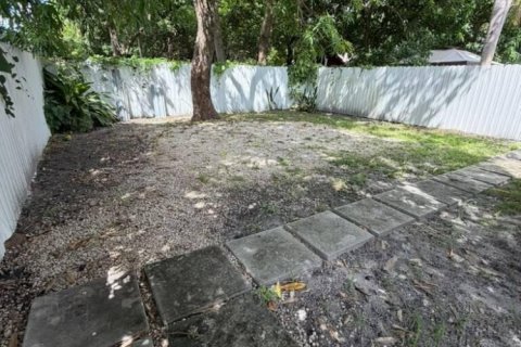 Immobilier commercial à louer à Miami, Floride: 1 chambre, 164.99 m2 № 2384929 - photo 5