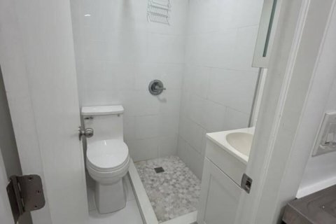Immobilier commercial à louer à Miami, Floride: 1 chambre, 164.99 m2 № 2384929 - photo 11