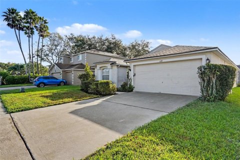 Villa ou maison à vendre à Oviedo, Floride: 4 chambres, 155.98 m2 № 2436766 - photo 2