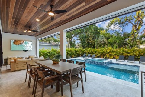 Casa en venta en Tampa, Florida, 5 dormitorios, 325.16 m2 № 2430659 - foto 5
