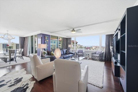 Condominio en venta en Clearwater, Florida, 2 dormitorios, 179.3 m2 № 2107766 - foto 9