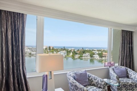 Condominio en venta en Clearwater, Florida, 2 dormitorios, 179.3 m2 № 2107766 - foto 15