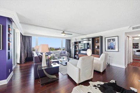 Condominio en venta en Clearwater, Florida, 2 dormitorios, 179.3 m2 № 2107766 - foto 12