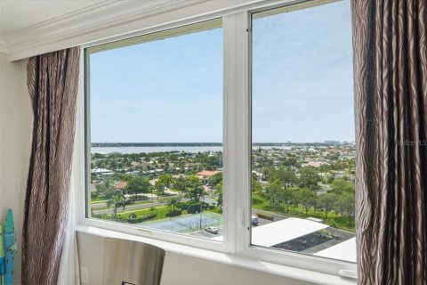 Condominio en venta en Clearwater, Florida, 2 dormitorios, 179.3 m2 № 2107766 - foto 20