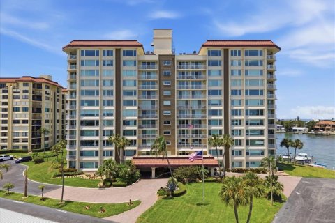 Condominio en Clearwater, Florida, 2 dormitorios  № 2107766