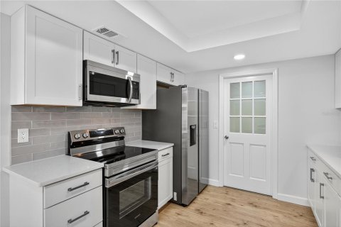 Casa en venta en Palm Coast, Florida, 4 dormitorios, 242.85 m2 № 1919158 - foto 15