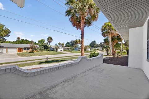 Casa en venta en Palm Coast, Florida, 4 dormitorios, 242.85 m2 № 1919158 - foto 6