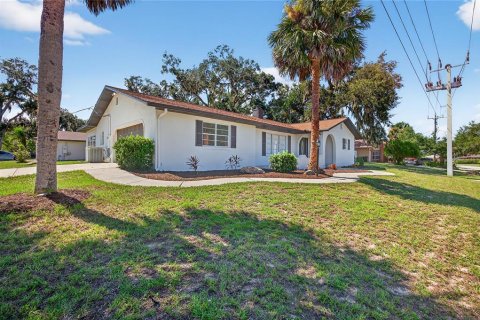 Casa en venta en Palm Coast, Florida, 4 dormitorios, 242.85 m2 № 1919158 - foto 5
