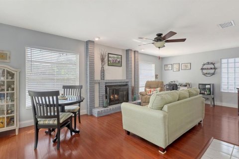 House in Sarasota, Florida 3 bedrooms, 180.23 sq.m. № 1621818 - photo 25